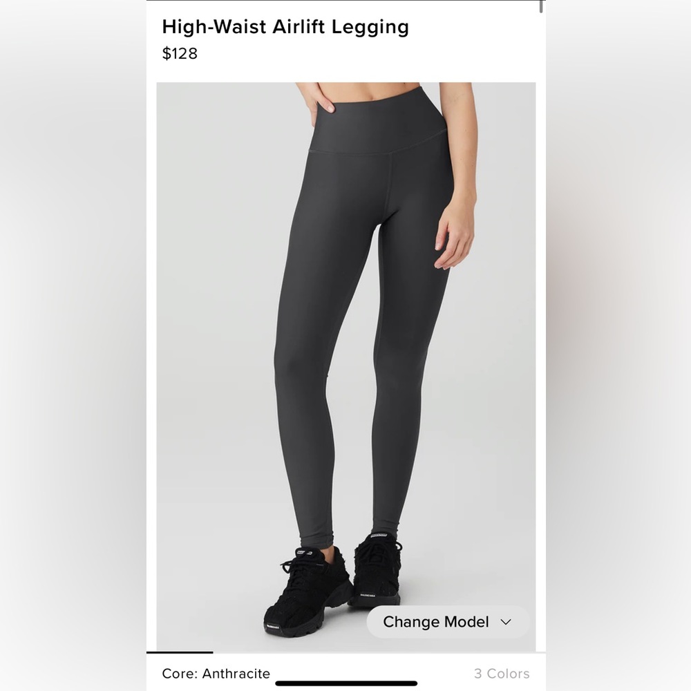 Alo, NWT and still in the bag! High-Waist Airlift Legging In Anthracite size XS